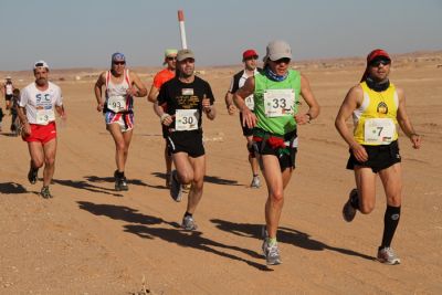 El XII Sahara Marathón se celebró con más de 400 corredores